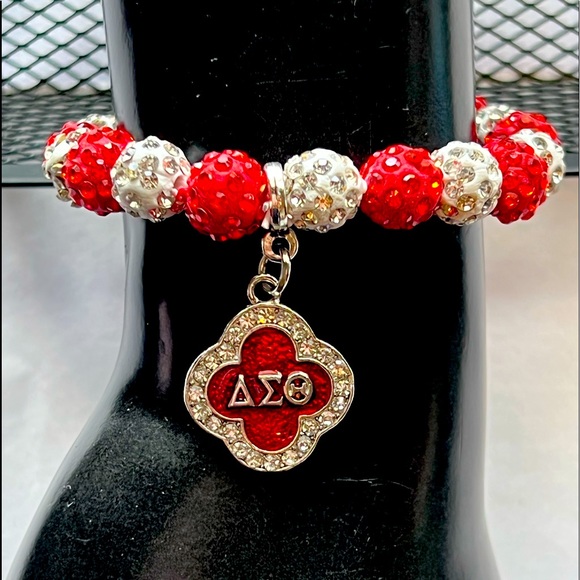 Delta Sigma Theta Beaded Bling Elastic DST Fleur Charm Bracelet - Picture 1 of 7